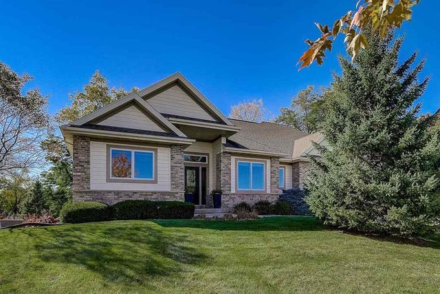 702 Cricket Lane, Middleton, WI 53562