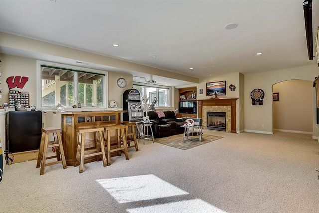 702 Cricket Lane, Middleton, WI 53562
