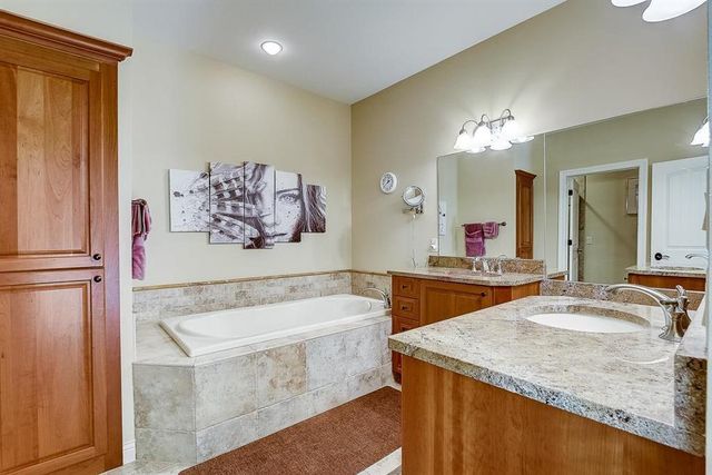 702 Cricket Lane, Middleton, WI 53562