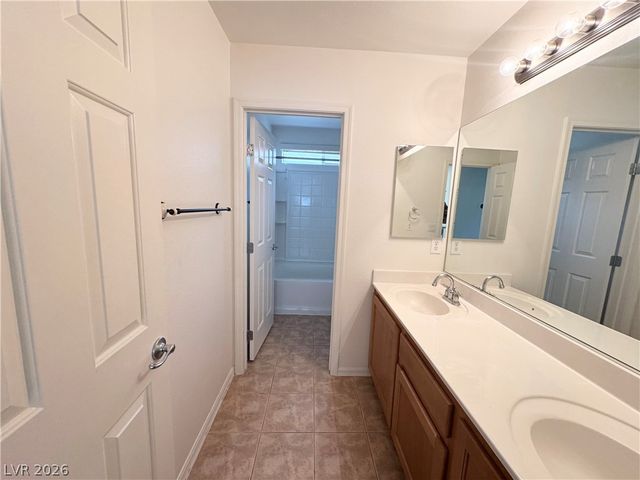 73 Daisy Springs Court, Las Vegas, NV 89148