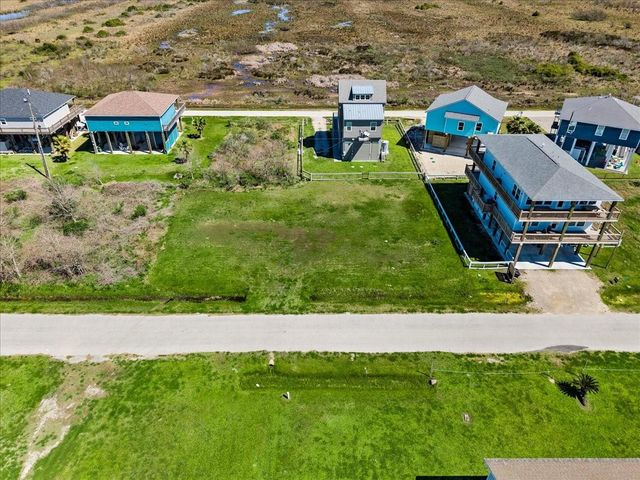 938 Melody Lane, Crystal Beach, TX 77650