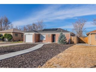 2885 Oneida St, Denver, CO 80207