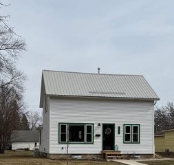 1019 Irving Street, Alexandria, MN 56308