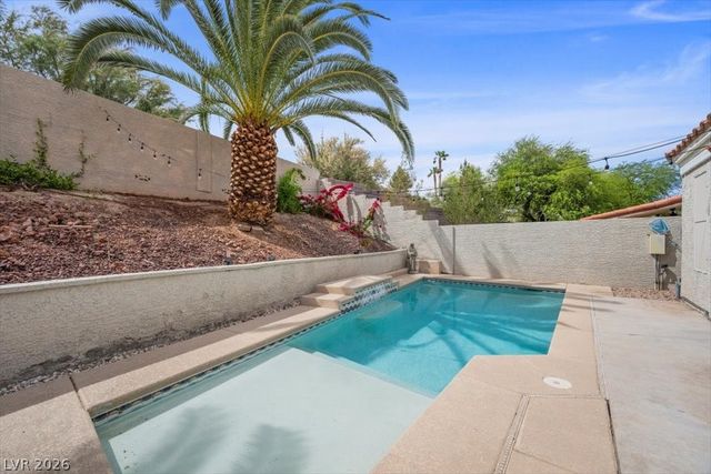 415 Raindance Drive, Henderson, NV 89014