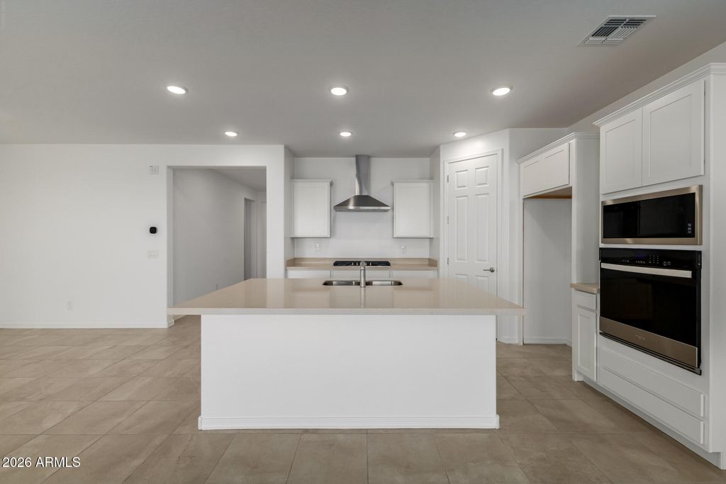 17269 W Saguaro Vista Drive, Surprise, AZ 85387 — photo 5