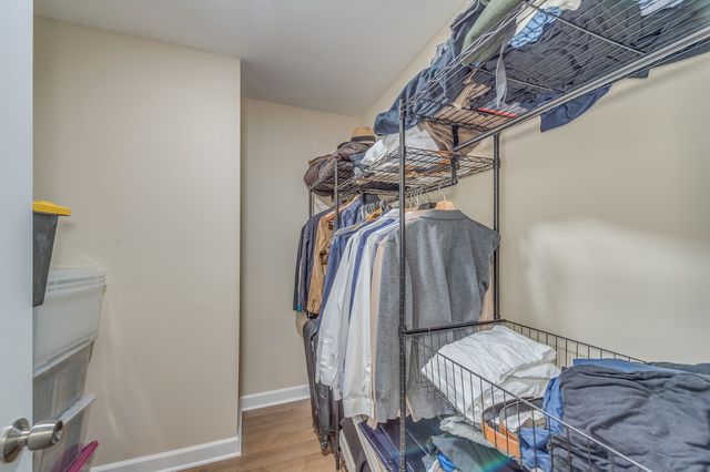 421 Elm Street 6K, Deerfield, IL 60015