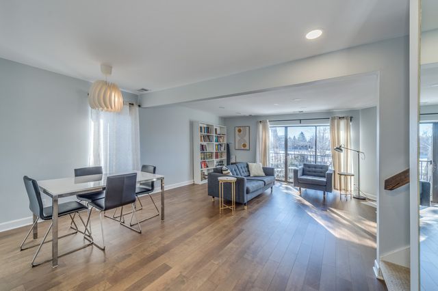 421 Elm Street 6K, Deerfield, IL 60015