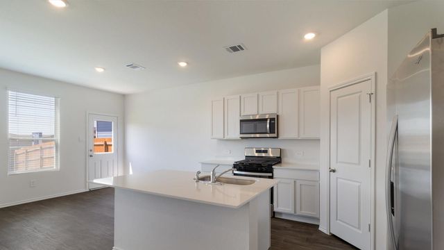 141 ORANGE FLAME BLVD, Uhland, TX 78640