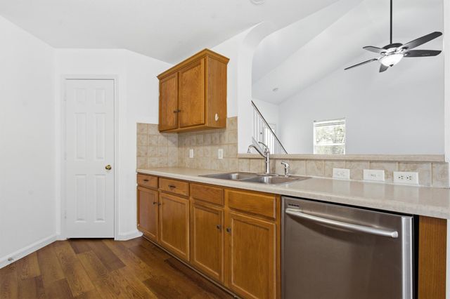 244 Sampson, Kyle, TX 78640