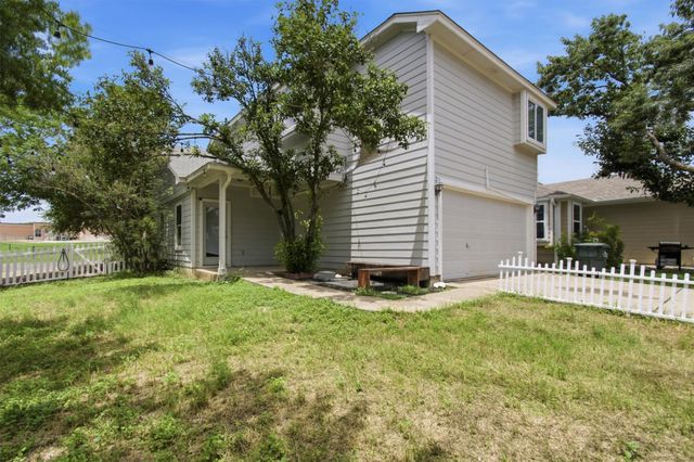 244 Sampson, Kyle, TX 78640