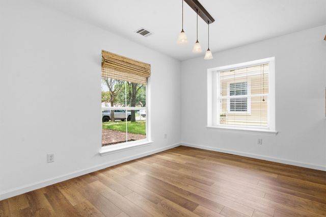 244 Sampson, Kyle, TX 78640