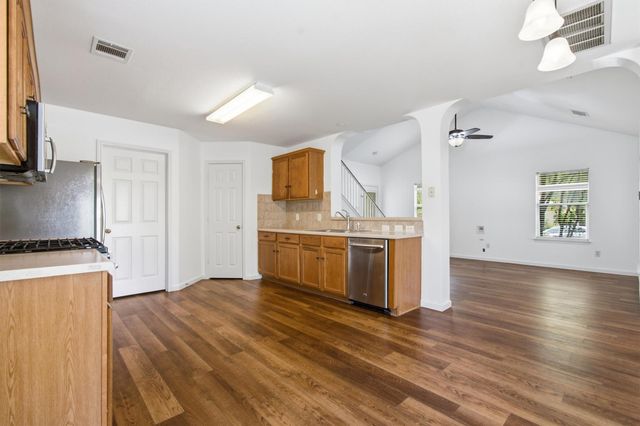 244 Sampson, Kyle, TX 78640
