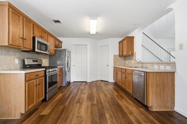 244 Sampson, Kyle, TX 78640