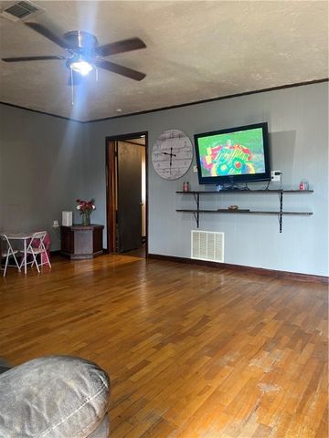 7140 164 Highway, Hartman, AR 72840