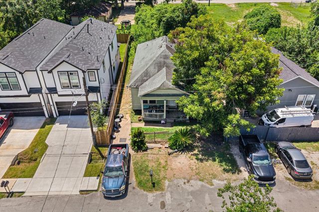 7435 Hezekiah Lane, Houston, TX 77088