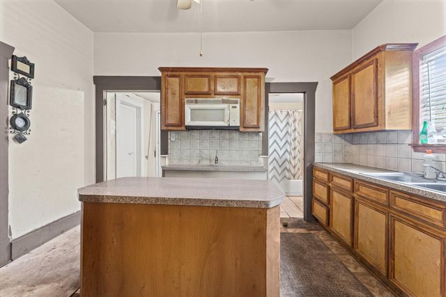 7435 Hezekiah Lane, Houston, TX 77088