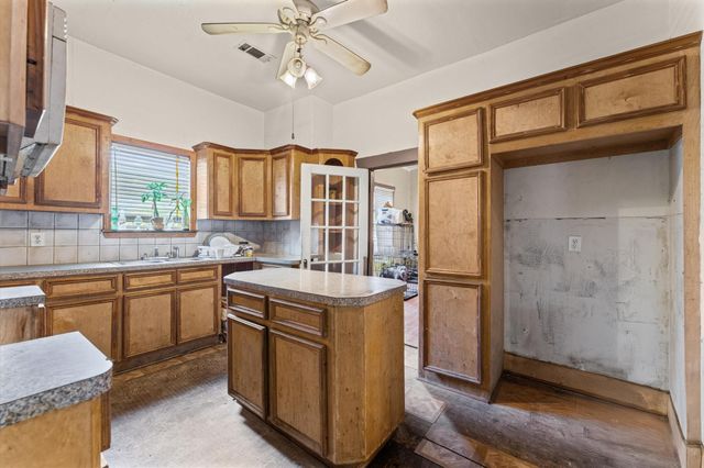 7435 Hezekiah Lane, Houston, TX 77088