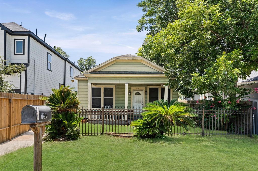 7435 Hezekiah Lane, Houston, TX 77088