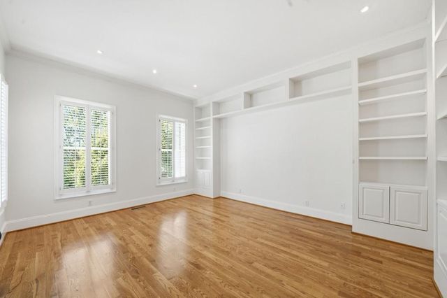 1265 Jody Lane NE, Atlanta, GA 30329