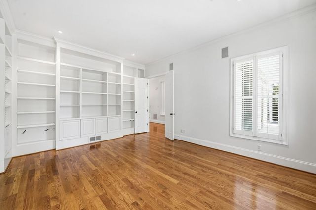 1265 Jody Lane NE, Atlanta, GA 30329