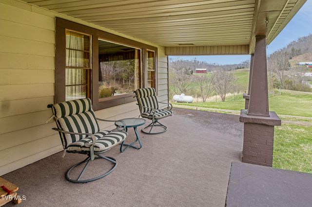 2911 Kingdom Road, Duffield, VA 24244