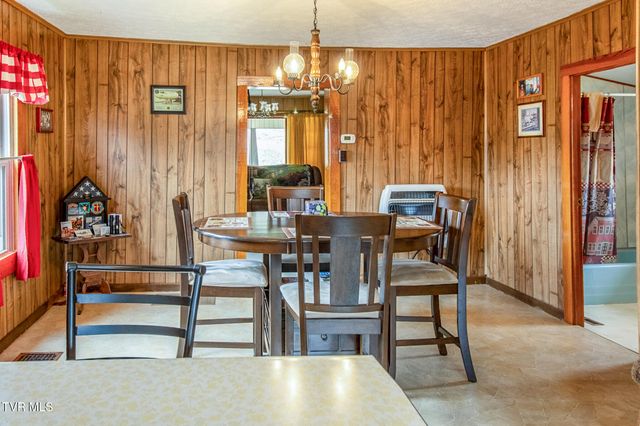 2911 Kingdom Road, Duffield, VA 24244