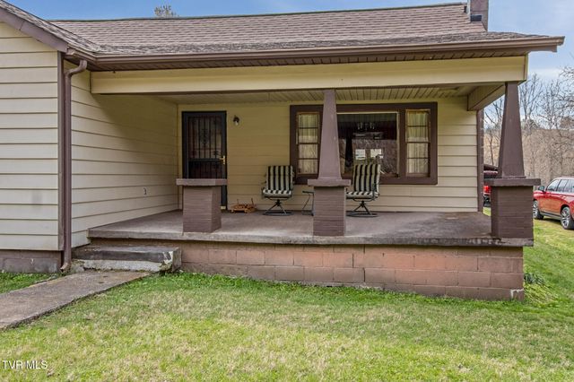 2911 Kingdom Road, Duffield, VA 24244