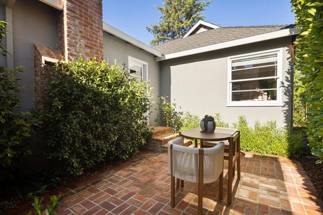 824 Harvard Avenue, Menlo Park, CA 94025