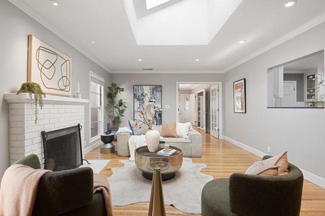 824 Harvard Avenue, Menlo Park, CA 94025