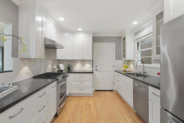 824 Harvard Avenue, Menlo Park, CA 94025