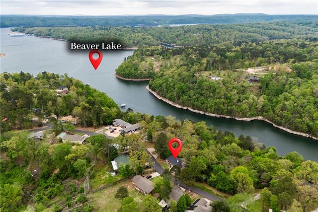 8517 Spruce Drive, Rogers, AR 72756