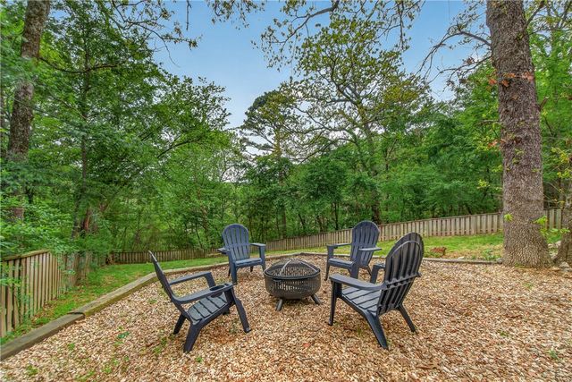8517 Spruce Drive, Rogers, AR 72756