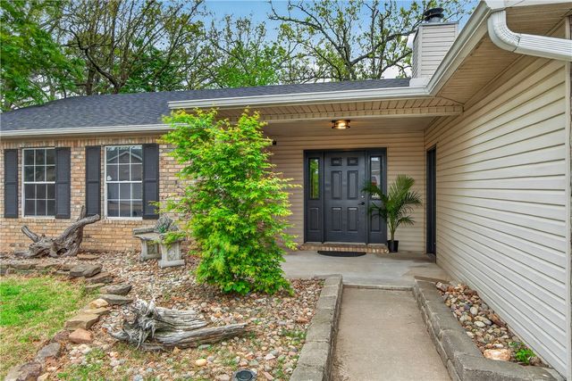 8517 Spruce Drive, Rogers, AR 72756