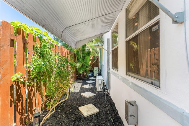 418 Kern Street, West Palm Beach, FL 33405