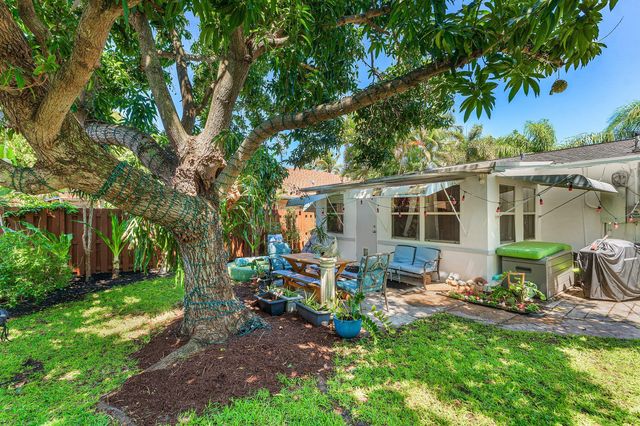 418 Kern Street, West Palm Beach, FL 33405