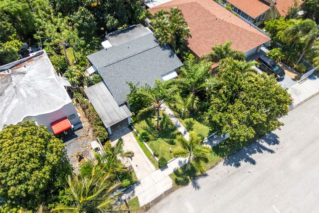 418 Kern Street, West Palm Beach, FL 33405