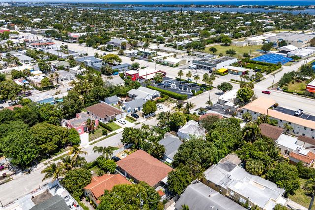 418 Kern Street, West Palm Beach, FL 33405