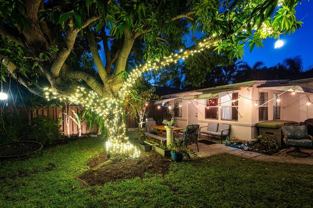 418 Kern Street, West Palm Beach, FL 33405