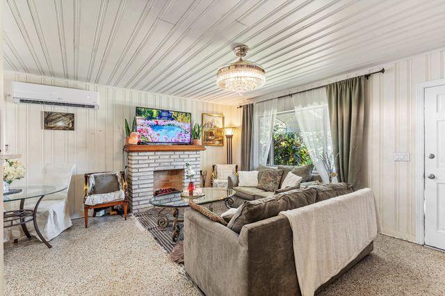 418 Kern Street, West Palm Beach, FL 33405