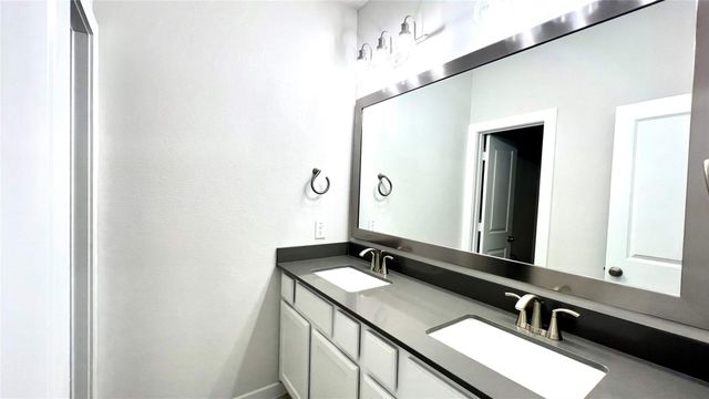 212 Milas Cove, Montgomery, TX 77316