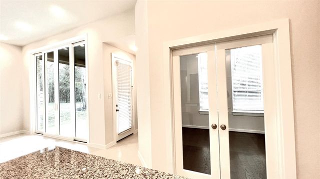 212 Milas Cove, Montgomery, TX 77316