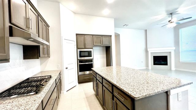 212 Milas Cove, Montgomery, TX 77316