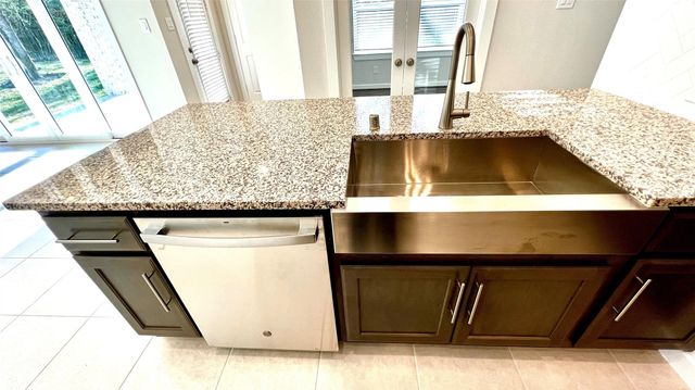 212 Milas Cove, Montgomery, TX 77316