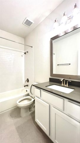 212 Milas Cove, Montgomery, TX 77316