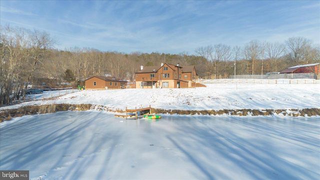 325 SADDLEBRED DR, Hedgesville, WV 25427