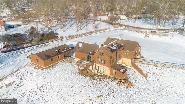 325 SADDLEBRED DR, Hedgesville, WV 25427