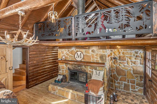 325 SADDLEBRED DR, Hedgesville, WV 25427