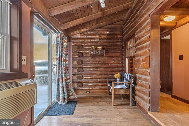 325 SADDLEBRED DR, Hedgesville, WV 25427