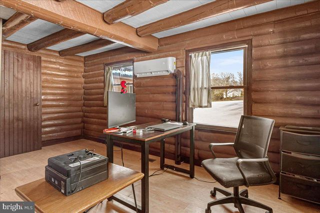 325 SADDLEBRED DR, Hedgesville, WV 25427