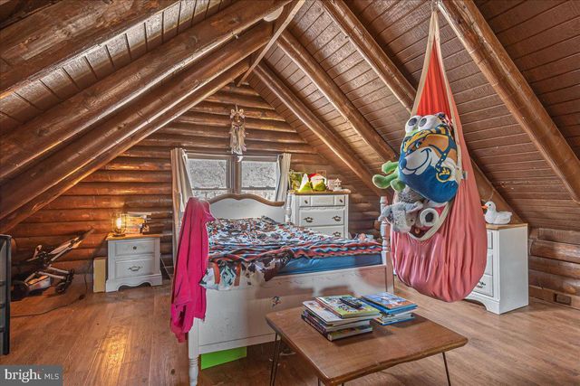 325 SADDLEBRED DR, Hedgesville, WV 25427